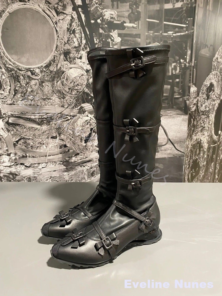 Botas Negras con Hebilla de Nu - Leather Classic Strap reseña y precio